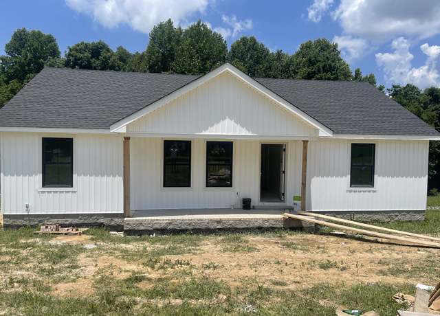 Property at 2854 Highland Rd, Lafayette, TN 37083, 3 beds, 2 baths