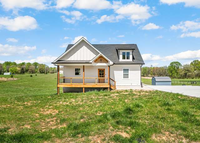 Property at 125 E Carter Rd, Portland, TN 37148, 3 beds, 2.5 baths