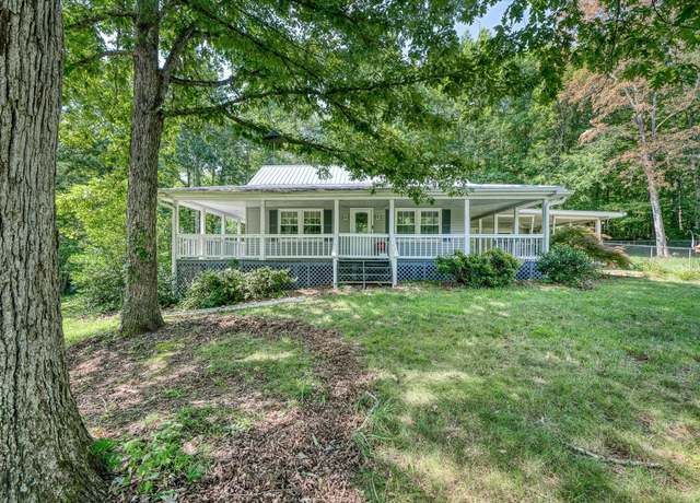 Property at 217 Simmons St, Spencer, TN 38585, 3 beds, 2.5 baths