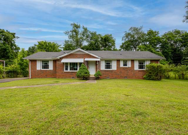 Property at 1347 Gibson Dr, Clarksville, TN 37043, 3 beds, 1.5 baths