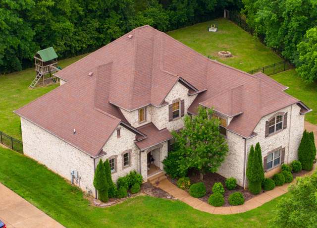 Property at 109 Wynbrooke Trce, Hendersonville, TN 37075, 4 beds, 3.5 baths