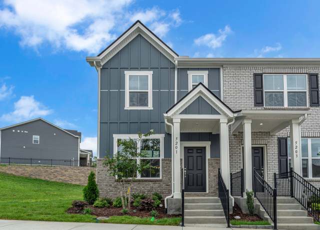 Property at 5220 Gladecress Ln NE, Hermitage, TN 37076, 2 beds, 2.5 baths