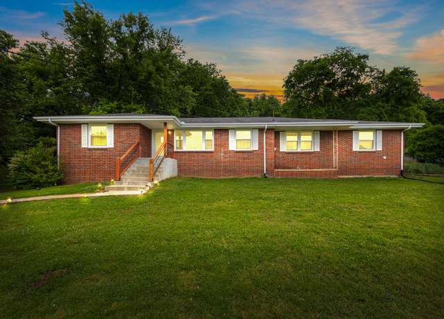 Property at 210 Shevel Dr, Goodlettsville, TN 37072, 3 beds, 3 baths