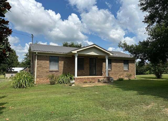 Property at 315 Ardmore Hwy, Fayetteville, TN 37334, 2 beds, 1.5 baths