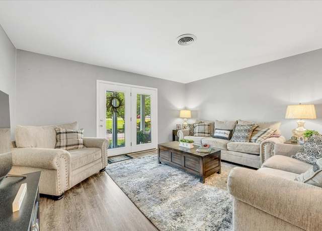 Property at 1302 Doctor Martin Luther King Jr B #1, Murfreesboro, TN 37130, 2 beds, 2 baths