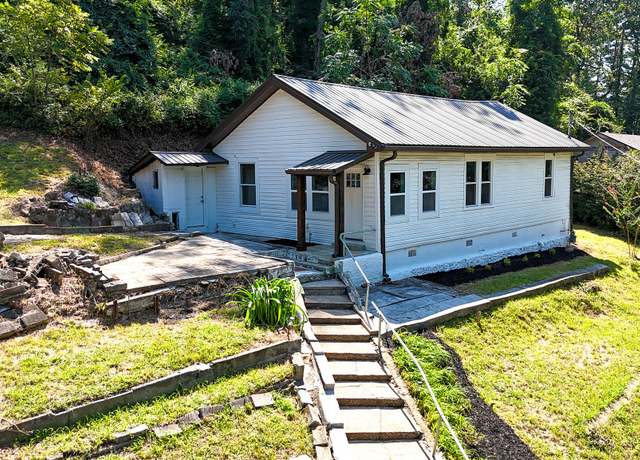 Property at 719 Federal St, Chattanooga, TN 37405, 3 beds, 1 bath