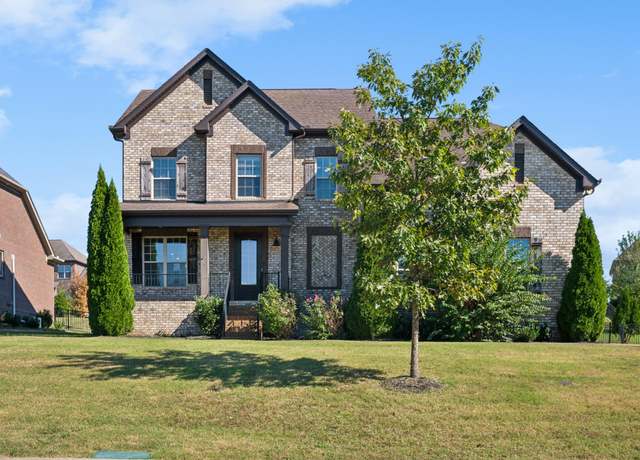 Property at 1014 Del Ray Trl, Hendersonville, TN 37075, 4 beds, 3.5 baths