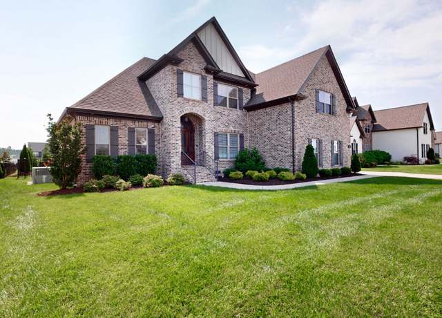 Property at 2713 Carousel Dr, Murfreesboro, TN 37128, 5 beds, 3 baths