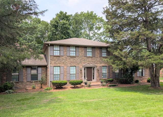 Property at 336 Clearlake Dr W, Nashville, TN 37217, 4 beds, 3.5 baths