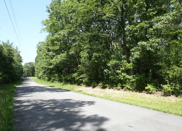 Property at 5 Tummins Rd, Mc Ewen, TN 37101