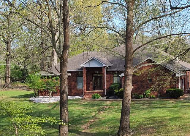 Property at 4100 Meadow View Cir, Pleasant View, TN 37146, 3 beds, 2 baths