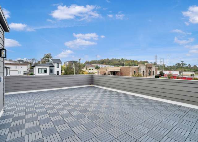 Property at 1617 Hampton St, Nashville, TN 37207, 3 beds, 2.5 baths