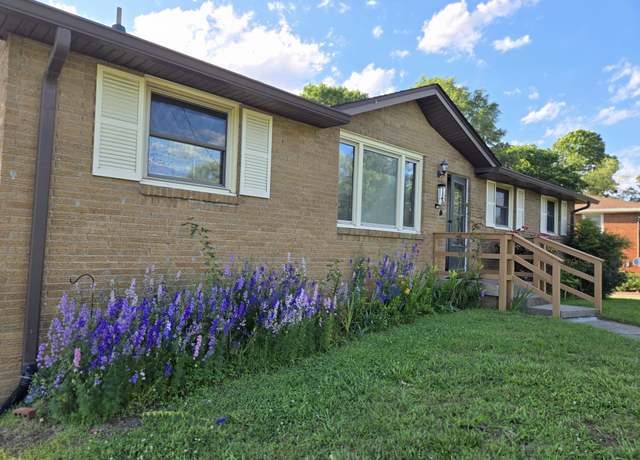 Property at 4548 Andrew Jackson Pkwy, Hermitage, TN 37076, 3 beds, 2 baths
