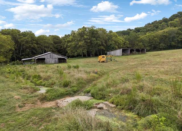 Property at 6 Crooked Hill Rd, Pulaski, TN 38478