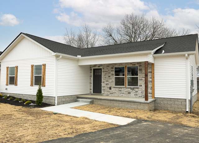 Property at 240 Remington Dr, Smithville, TN 37166, 3 beds, 2 baths