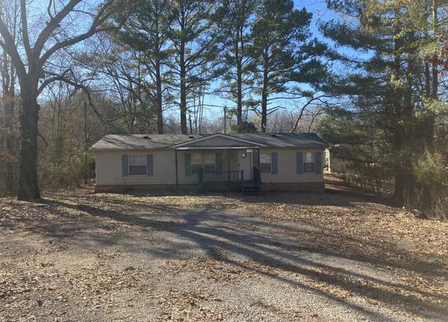 Property at 2412 Whitfield Rd, Clarksville, TN 37040, 3 beds, 2 baths