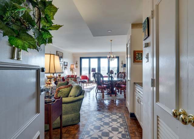 Property at 105 Leake Ave #77, Nashville, TN 37205, 2 beds, 2 baths