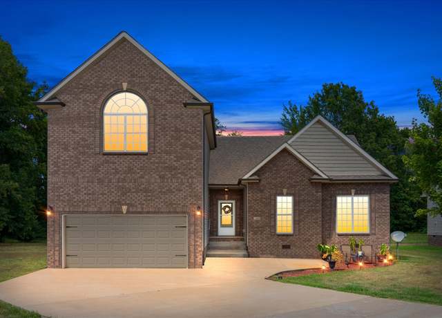 Property at 380 Preakness Cir, Pleasant View, TN 37146, 3 beds, 2.5 baths