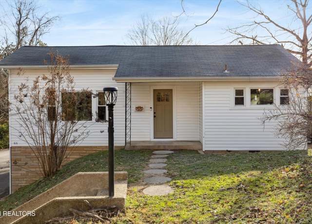 Property at 414 E 3rd Ave, Lenoir City, TN 37771, 3 beds, 3 baths