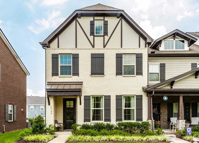 Property at 1733 Old Drakes Creek Rd, Hendersonville, TN 37075, 3 beds, 2.5 baths