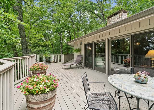 Property at 95 Poplar Ln, Sewanee, TN 37375, 4 beds, 3.5 baths