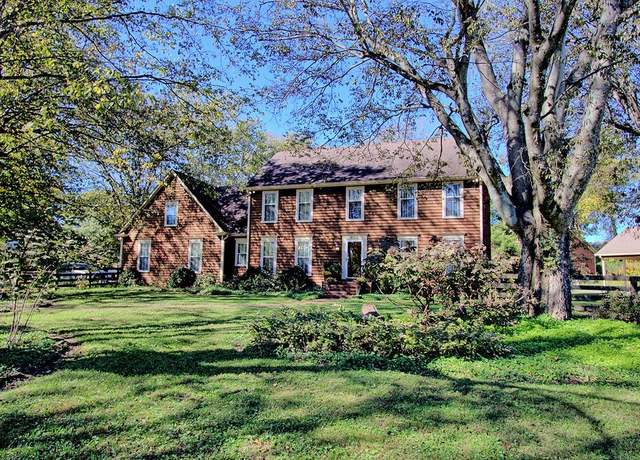 Property at 602 Edenburg Dr, Columbia, TN 38401, 5 beds, 4 baths