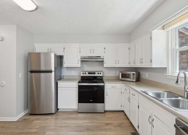 Property at 3253 Trails End Ln, Nashville, TN 37214, 3 beds, 2.5 baths