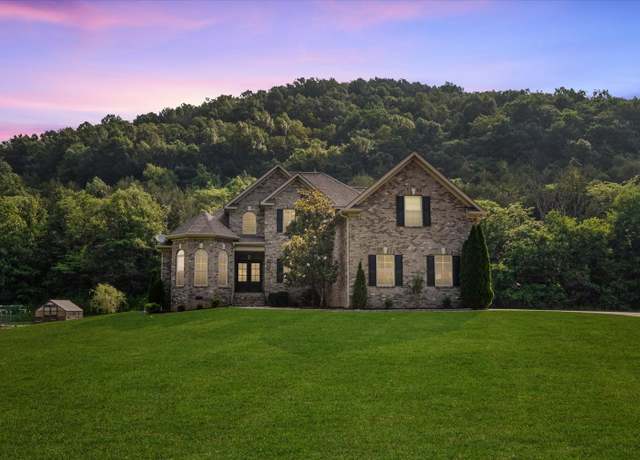 Property at 185 Hillside Cove Ln, Woodbury, TN 37190, 4 beds, 3 baths