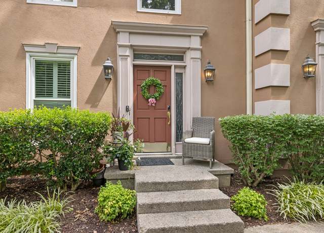 Property at 3059 Woodlawn Dr, Nashville, TN 37215, 2 beds, 2 baths