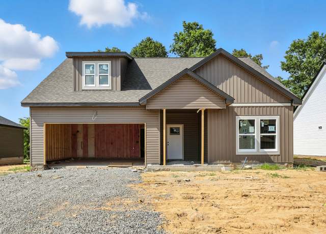 Property at 472 Herman Dr, Clarksville, TN 37042, 3 beds, 3 baths