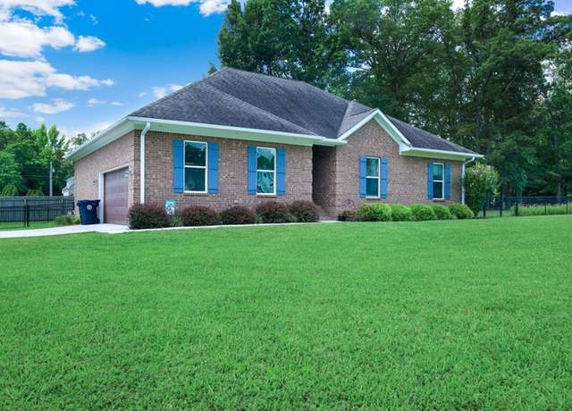 Property at 268 Oak Glen Dr, Smithville, TN 37166, 4 beds, 2 baths