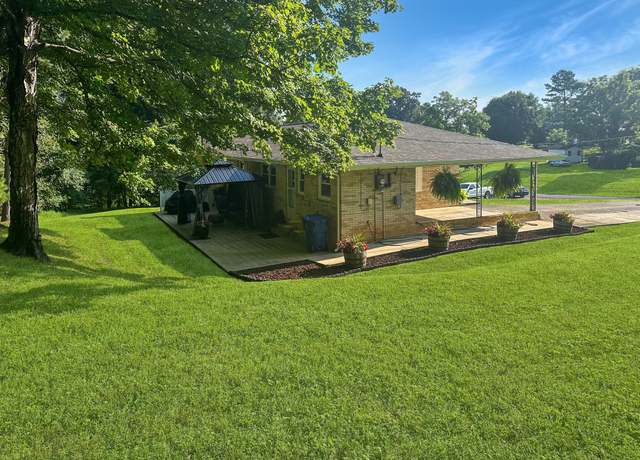 Property at 544 E Church St, Dover, TN 37058, 3 beds, 2 baths