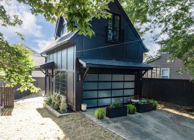 Property at 1004 Villa Pl, Nashville, TN 37212, 2 beds, 2.5 baths