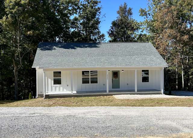 Property at 5712 Little Dry Creek Rd, Pulaski, TN 38478, 2 beds, 2 baths