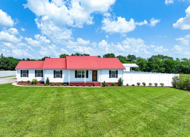 Property at 154 County Line Rd, Bell Buckle, TN 37020, 3 beds, 2 baths