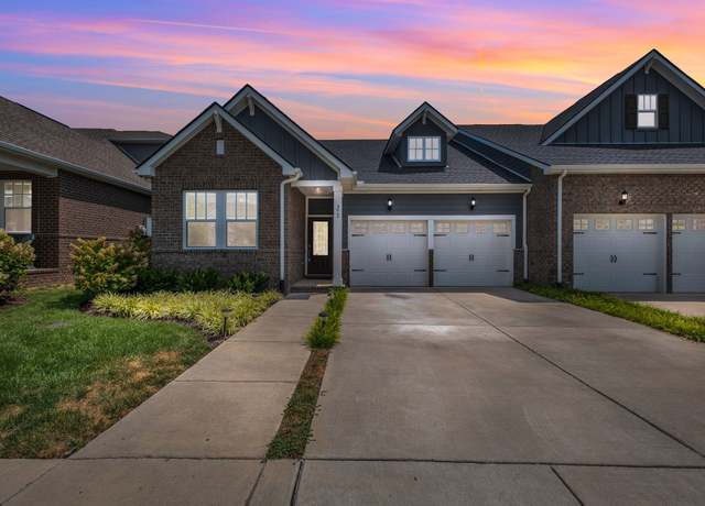 Property at 372 Gingerwood Ln, Hendersonville, TN 37075, 2 beds, 2 baths