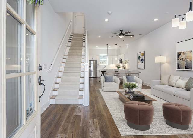 Property at 2030 Morrison Ridge Dr, Nashville, TN 37221, 2 beds, 2.5 baths