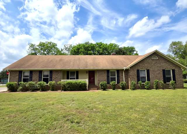 Property at 2519 Regency Park Dr, Murfreesboro, TN 37129, 4 beds, 2 baths