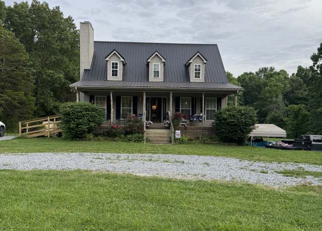 Property at 1695 Old Sylvia Rd, Dickson, TN 37055, 3 beds, 2 baths