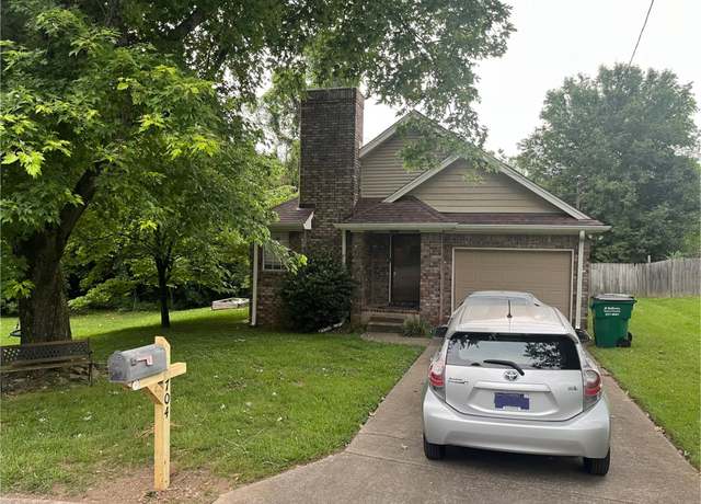 Property at 704 Cobblestone Ct, Old Hickory, TN 37138, 3 beds, 2 baths