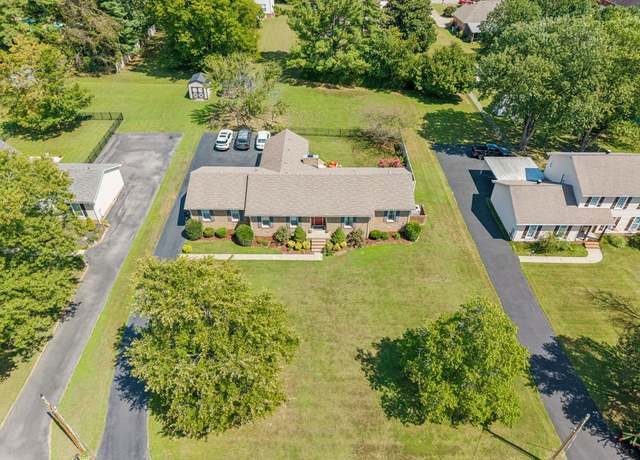 Property at 104 Northwood Ave, Shelbyville, TN 37160, 3 beds, 2 baths