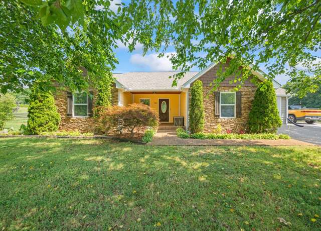 Property at 3011 Zeb Warren Rd, Cookeville, TN 38506, 3 beds, 2 baths