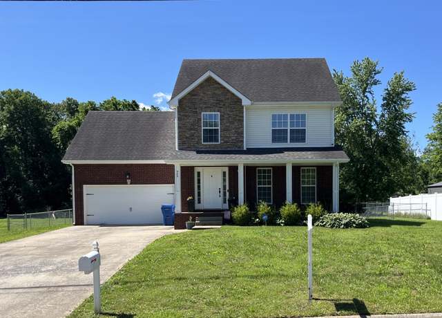 Property at 989 Ernest Stewart Dr, Clarksville, TN 37042, 3 beds, 2.5 baths