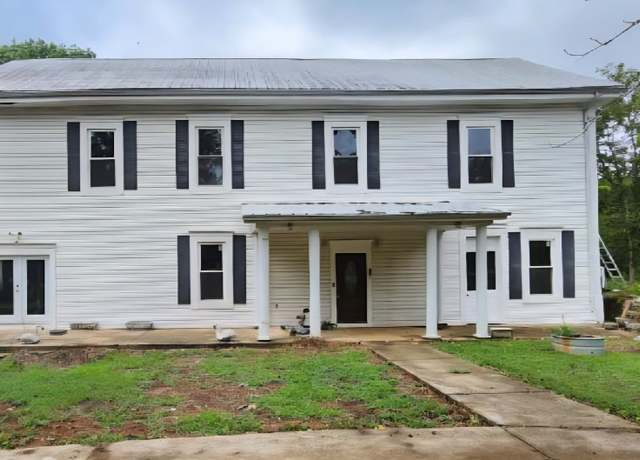 Property at 201 N Church St, Prospect, TN 38477, 5 beds, 6 baths