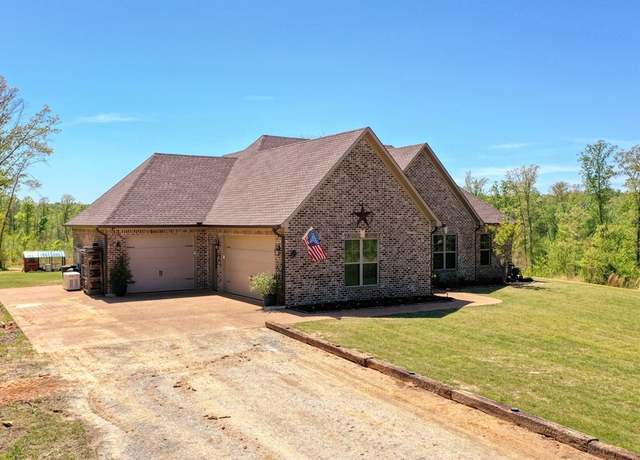 Property at 10533 Highway 70, Cedar Grove, TN 38321, 3 beds, 3 baths