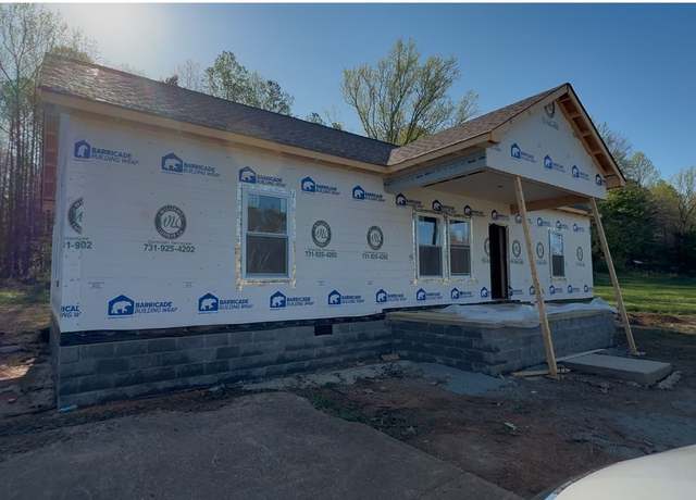Property at 5081 Sunny Acres Dr, Waynesboro, TN 38485, 3 beds, 2 baths