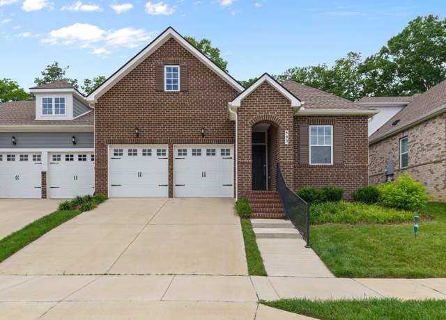 Property at 503 Gingerwood Ln, Hendersonville, TN 37075, 2 beds, 2 baths