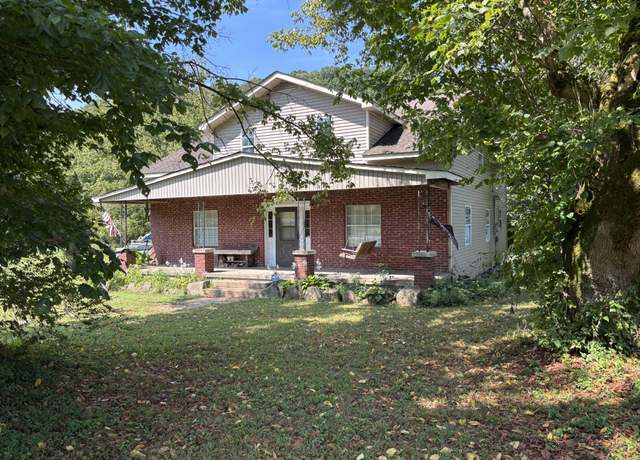 Property at 502 Twomey Rd, Centerville, TN 37033, 5 beds, 2 baths