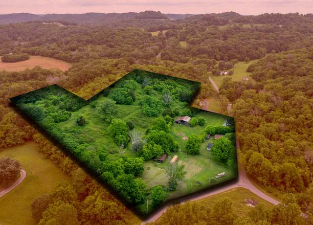 Property at 1495 Wolf Hill Rd, Bethpage, TN 37022