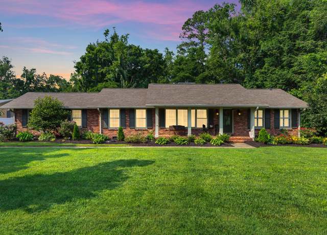 Property at 1102 Virginia Ave, Murfreesboro, TN 37130, 3 beds, 3 baths